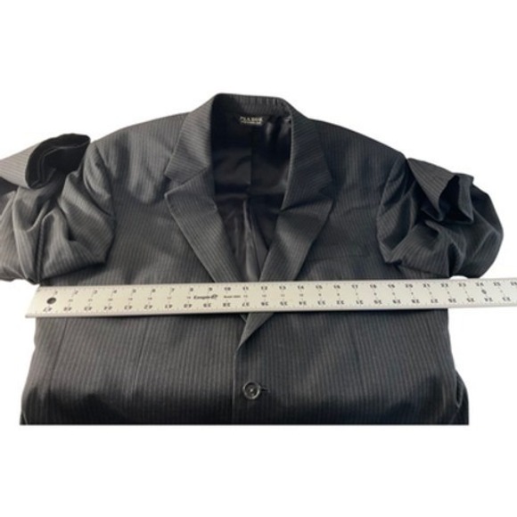 JoS A BANK Mens Charcoal Pinstripe Blazer Suit Jacket 2 Button Classic Fit - Picture 4 of 12